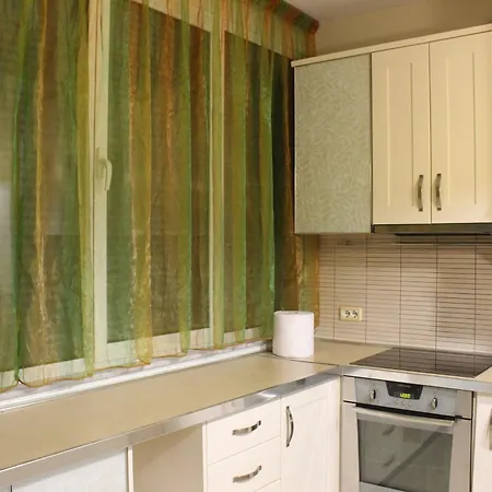 Laresol House Apartment