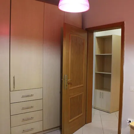 Laresol House Apartment Tirana